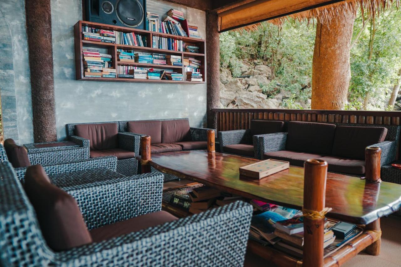 Sangat Island Dive Resort Coron Bagian luar foto