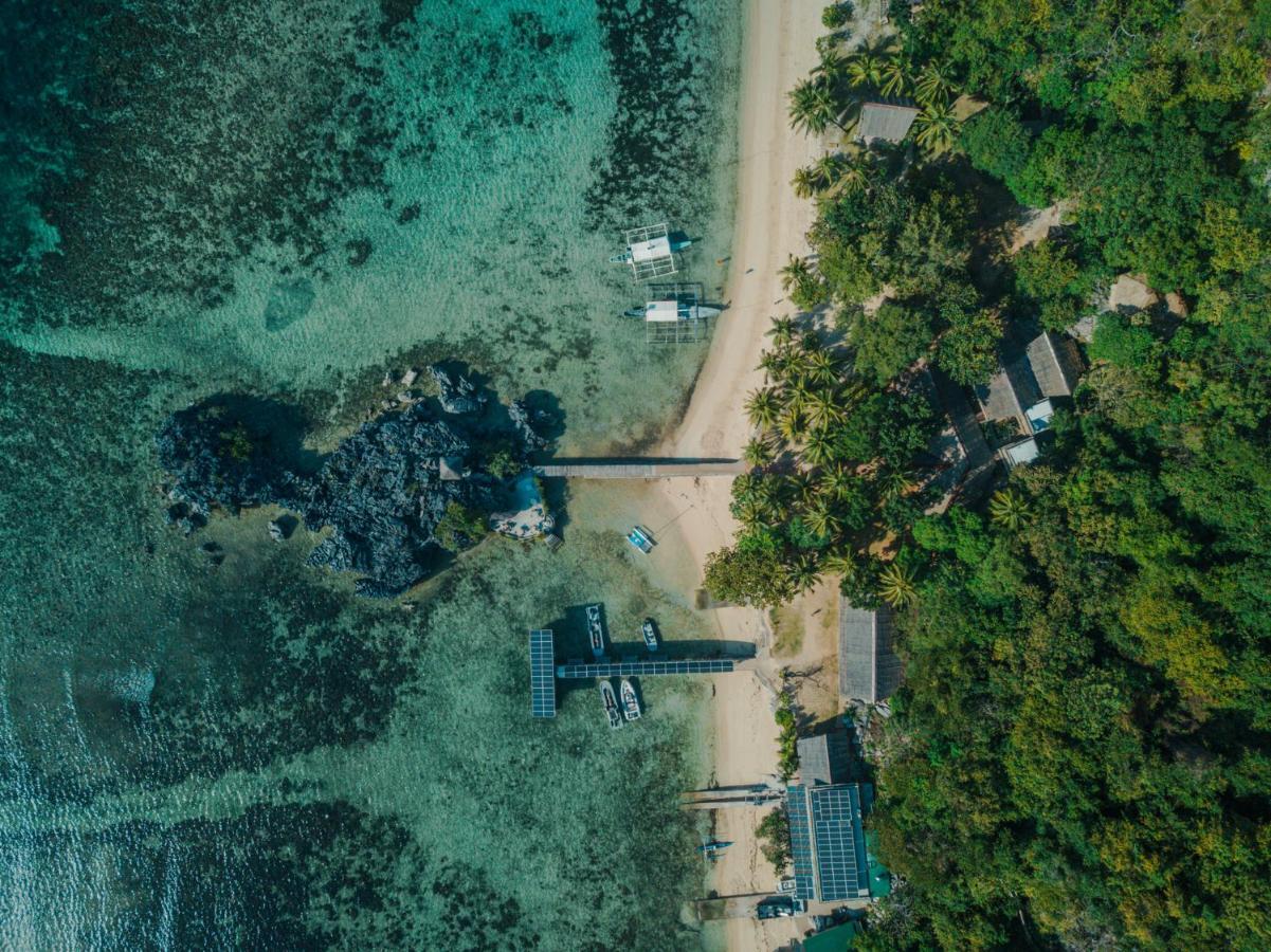 Sangat Island Dive Resort Coron Bagian luar foto