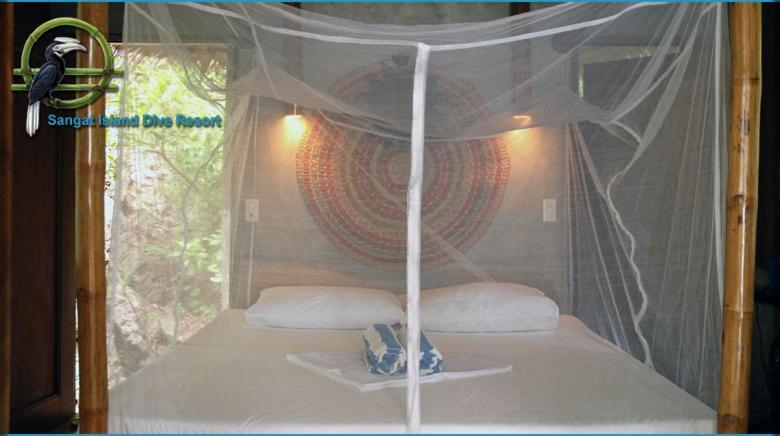 Sangat Island Dive Resort Coron Bagian luar foto
