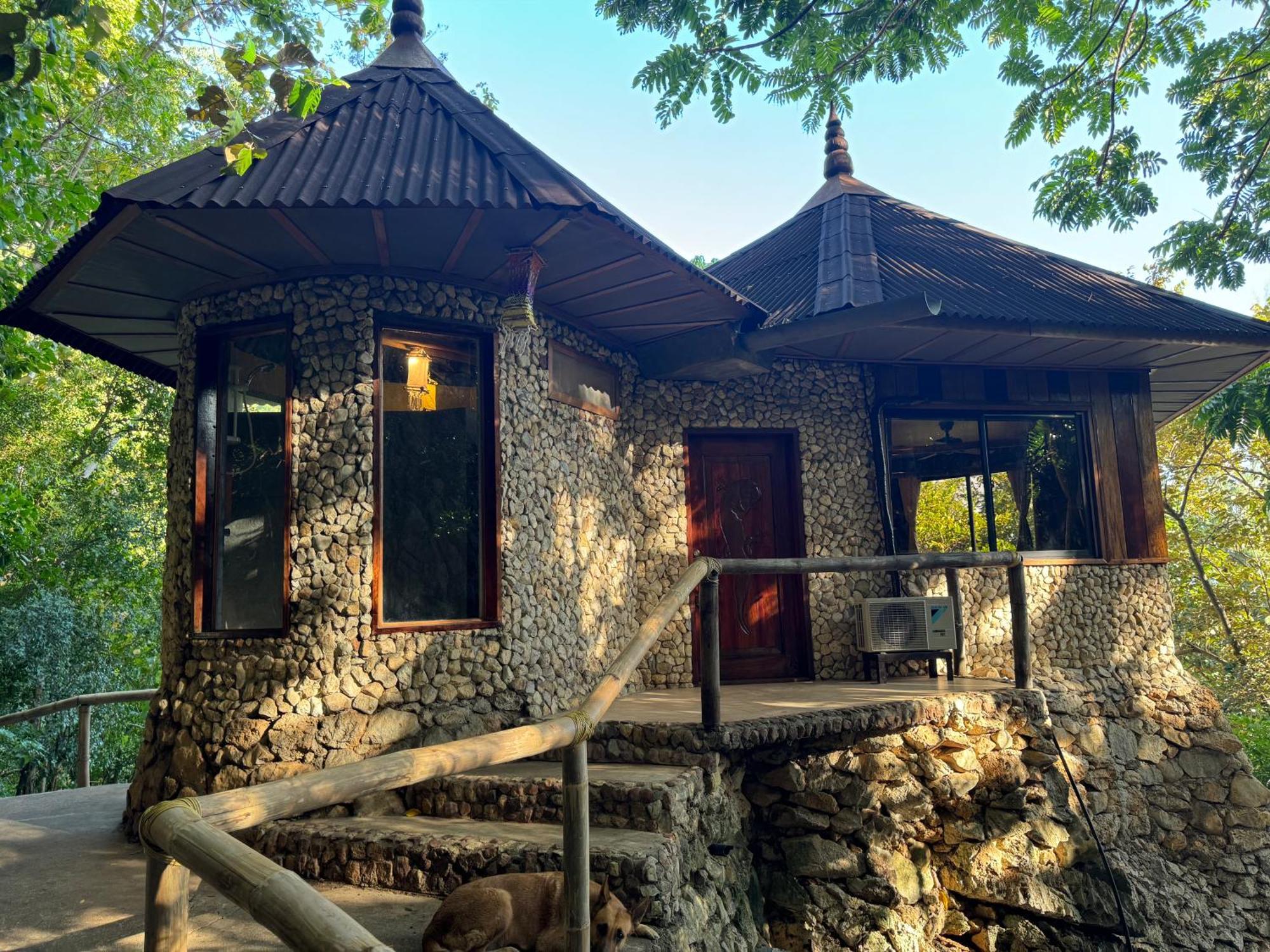 Sangat Island Dive Resort Coron Bagian luar foto